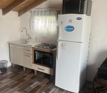 Aguas Dulces House | Techos amarillos 3