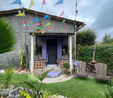 Bananeiras House | Tiny Home Garden Bananeiras