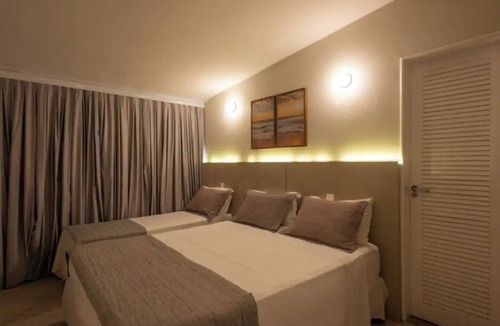 Vilas do Atlantico Hotel | Tranquil Room | Great Brazil Stay: Rooftop Terrace & Pool. 15 Mins to Airport