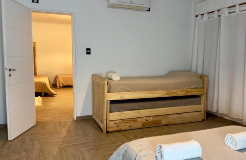 Monte Grande Apartment | Travel Suites MG Céntrico - Airport 15 min - Clínica MG - Parking Ezeiza