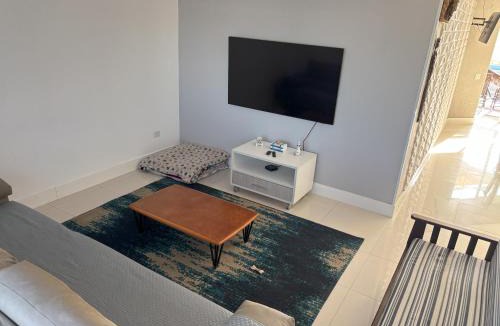Matinhos House | Triplex de Frente para o Mar com Piscina Privativa