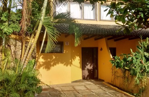 Barra do Sahy House | Two stories house Barra Do Sahy 2 bedrooms, pool, air conditioning, up to 6 people
