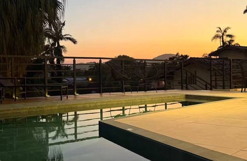 Maranduba House | Ubatuba P Lazaro, Cond Pedra Verde, swimming pool, fireplace, wifi, sea view, rooftop