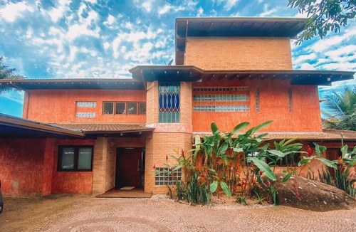 Tenorio House | Ubatuba Tenório Beach. Sea view. Excellent Family Res with Pool