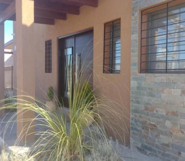 Vista Flores House | UCOGUESTHOUSE - Casa de Huéspedes