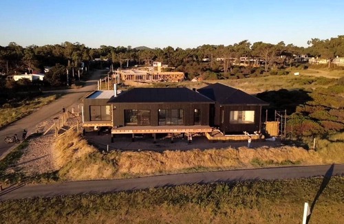 Punta Colorada House | Unique location, brand new 4-bedroom beach house with AC in Punta Colorada