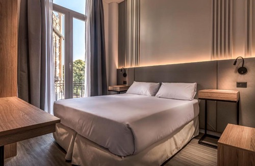Retiro Hotel | Up Central Córdoba