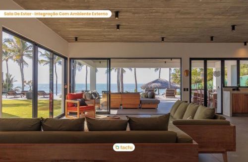 Fortim House | Vila Juriti: Beachfront with pool in Fortim