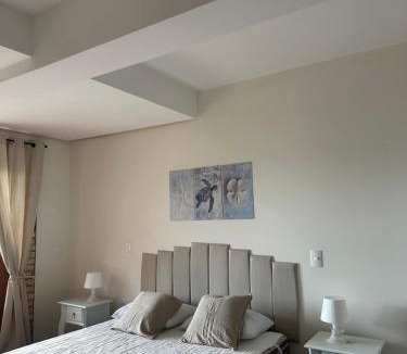 Armacao House | Villa Hugo