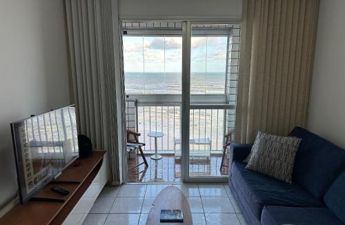 Vila Balnearia House | Vista deslumbrante e elegância frente mar!