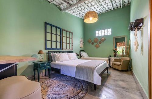 Paraty Hotel | Vitruvie Paraty- com rio ao fundo! Refúgio na natureza 10 min da praia!