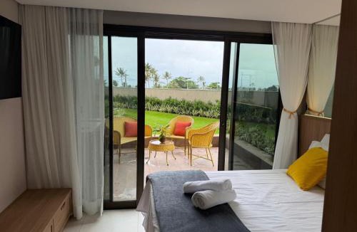 Pina House | Vivant Garden por Yolo