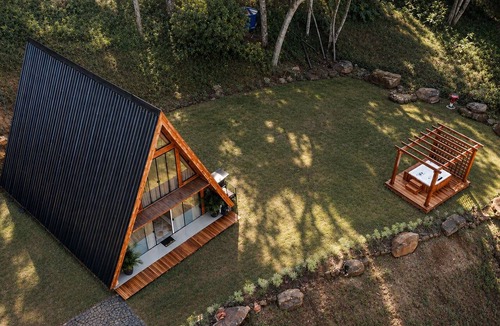 Guatambu Ski Chalet | Waterfall Valley | Lake Chalet | Lake View, Comfort and Exclusivity