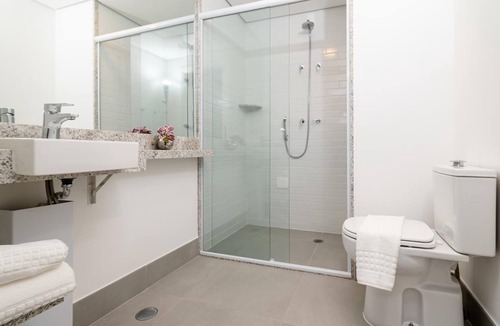 Sao Paulo Hotel | Where City Exploration Meets Relaxation | Ibirapuera Shopping - 1.5 miles