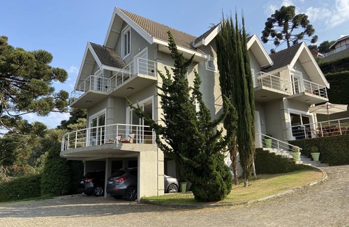 Recanto Araucaria House | Wonderful house in Campos do Jordão