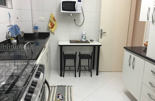 Pitangueiras Apartment | Your beach retreat: Fully equipped apartment, fast Wi-Fi, and beach service 💖
