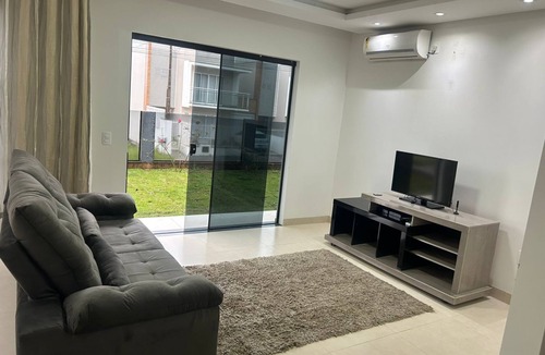 Sao Lourenco do Oeste House | Ypê Residence - Entire Space