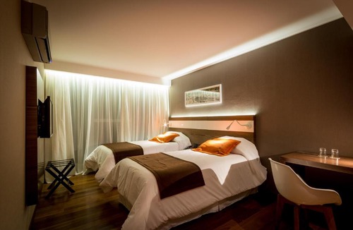 Nueva Cordoba Hotel | Yrigoyen 111 Hotel