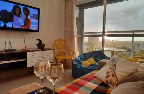 Sao Carlos Apartment | ZEUS - MODERNO COM WIFI, melhor Localização,máx 4