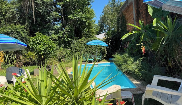 15 minutes from Cataratas, Duplex ideal for 5/7 people with shared swimming pool.