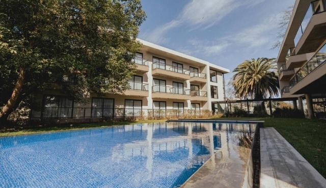 2 Units | Modern Retreat w/Spa & Heated Indoor Pool | | 10 Mins to Airport