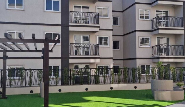 3-bedroom condo with beautiful views, pool, gym & gardens at Salto del Monday