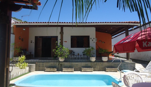 3 Bedroom House with Pool in Barra de São Miguel - 1 suite