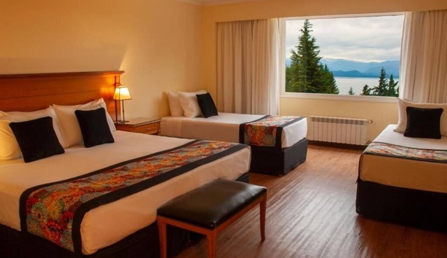 4 Quadruple Rooms with Lake View | Free Breakfast | Garden & Game Room Access