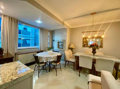 450m da Praia 2Q c Suíte Ar e Garagem Wi-Fi