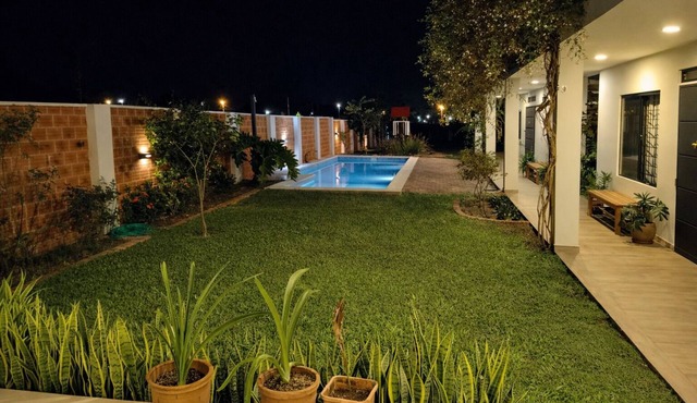 8 Guest House Spacious: Quincho Swimming Pool Games