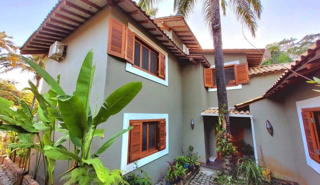 Arraial d'ajuda - house with 4 bedrooms - central area - near Rua Mucugê.