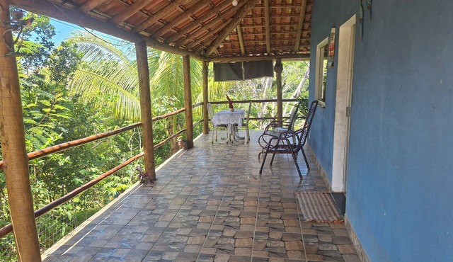 ACONCHEGO ATLÂNTIC is located 9km (15 minutes by car) from the center, come and relax. in Itacaré