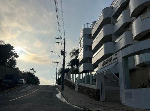 Acrópole Residence - 100 metros de 4 Illhas.