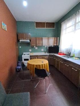 Alquiler Dpto por dia-Catamarca, Zona Centro, PLANTA BAJA, A UNA CUADRA DE LA TERMINAL, COCHERA TECHADA
