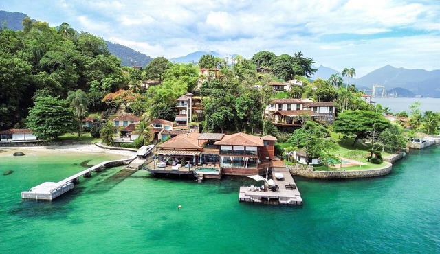 Ang064 - Beachfront villa retreat for an unforgettable stay in Angra dos Reis