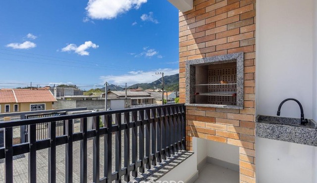 Apart with barbecue 750 m from the beach RRV0202