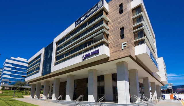 Apart With Self-check-in, Setor Noroeste Roe210