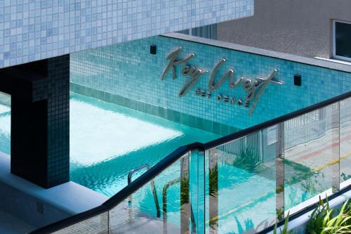 Apartamento alto padrão com 2 suites e piscina