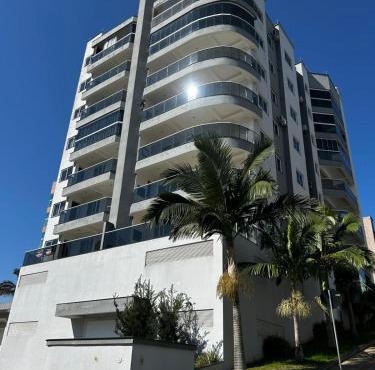 Apartamento amplo completo e climatizado