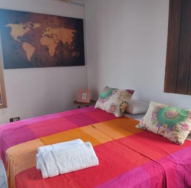 Apartamento Charmoso - Localização Privilegiada Enfrente Aeroporto - Perto de tudo - 2 minutos orla mar - Ar Cond, Frigobar, Tv 50, WIFI