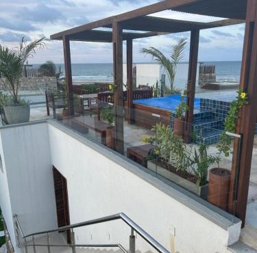 Apartamento Chique frente ao mar in Flecheiras