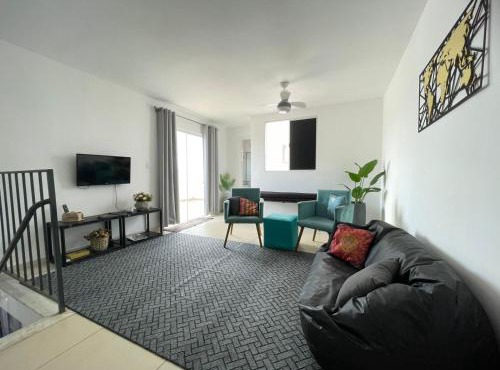 Apartamento Duplex em Condomínio com portaria