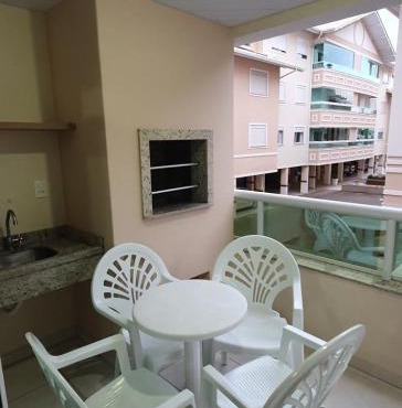 Apartamento Praia Ingleses 3 quartos - Condomínio Villa Rica