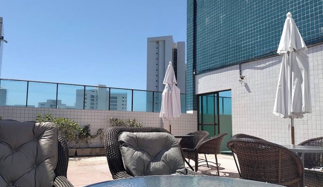 Apartment in Boa Viagem. 700m from the beach, 10 minutes from the airport. in Recife