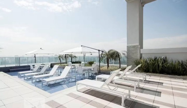 Apartment in Brooklin: Beautiful neighborhood view, garage, 2 swimming pools, gym and tennis court.