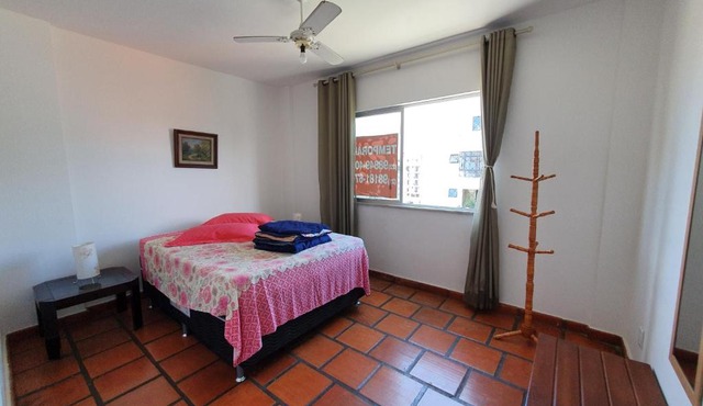 Apt com ar condicionado, piscina, sauna, vaga e 2 minutos da Praia. in Cabo Frio