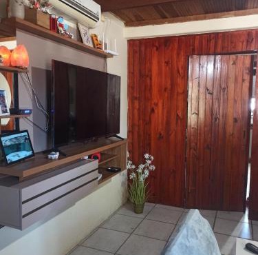 apta para cargar auto eléctrico casa verde 2 pisos in Rivera