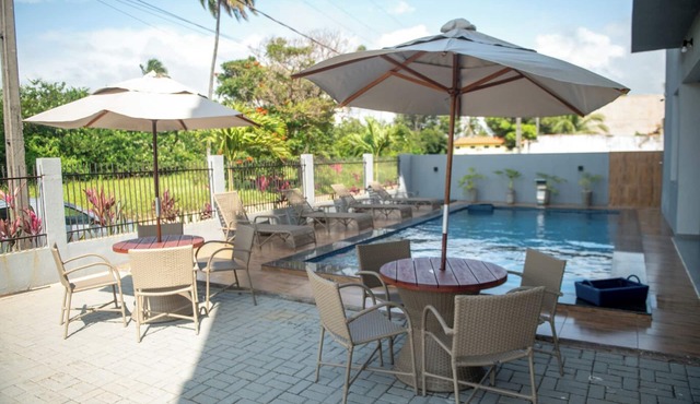 Apto com 2 Suítes, Piscina e Jogos a 100m da praia in Japaratinga