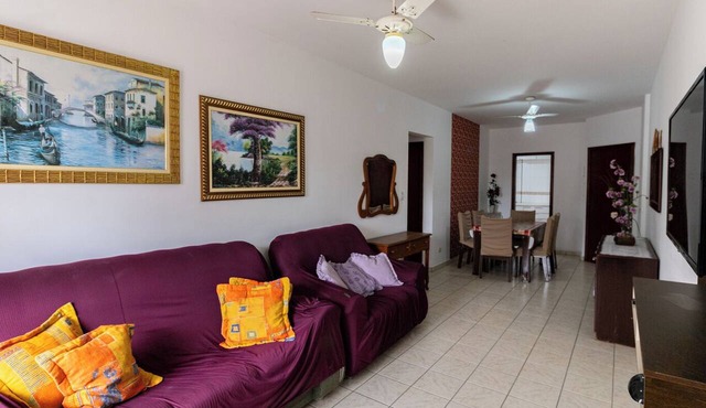 Apto com bela vista a 100m da Praia da Guilhermina