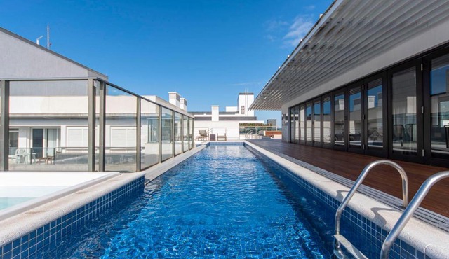 Apto moderno c/piscina e churrasqueira YA1339
